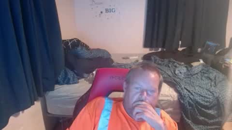 pecker40 online show from May 2, 12:46 am
