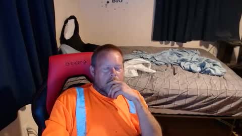 Snapshot of pecker40 chatting on September 26, 12:30 am pecker40 online show from September 26, 12:30 am