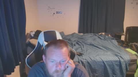 Snapshot of pecker40 chatting on February 10, 3:13 am pecker40 online show from February 10, 3:13 am