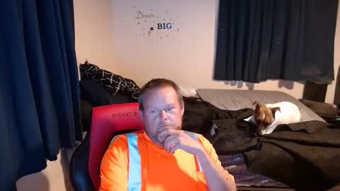 Snapshot of pecker40 chatting on October 30, 1:41 am pecker40 online show from October 30, 1:41 am