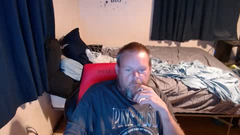 Snapshot of pecker40 chatting on October 6, 3:00 am pecker40 online show from October 6, 3:00 am