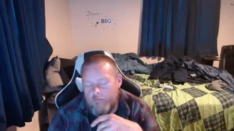 Snapshot of pecker40 chatting on January 7, 10:08 pm pecker40 online show from January 7, 10:08 pm