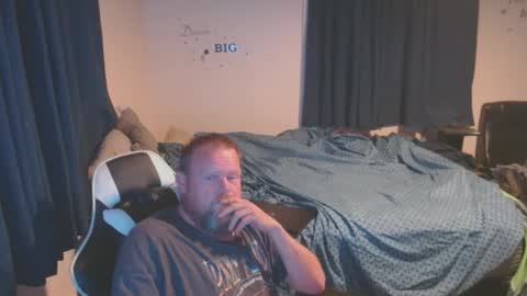 Snapshot of pecker40 chatting on February 9, 1:56 am pecker40 online show from February 9, 1:56 am