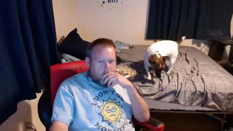 Snapshot of pecker40 chatting on September 28, 11:47 pm pecker40 online show from September 28, 11:47 pm