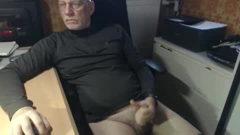 Pemue65 online show from February 25, 7:09 am