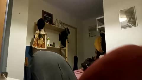 Snapshot of penesvoladores92 chatting on December 16, 10:34 pm penesvoladores92 online show from December 16, 10:34 pm