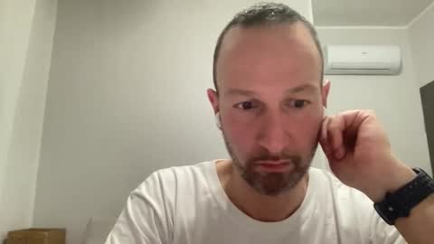 peppinslosqualo online show from April 27, 9:42 pm