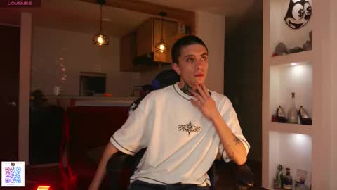 giovanny or andres you decide online show from October 3, 9:42 pm