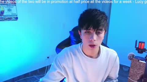 giovanny or andres you decide online show from March 6, 12:32 am