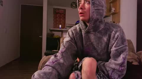 giovanny or andres you decide online show from February 1, 4:38 pm