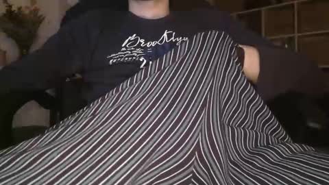 peregrintpelfox online show from December 20, 6:42 am