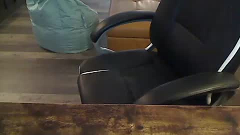 perfecto1957 online show from February 27, 4:17 pm