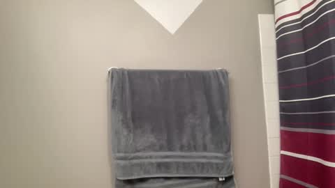 perfectsize1977 online show from December 3, 6:49 pm