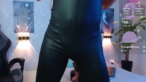 Snapshot of perfectskinny_latinmen_07 chatting on October 5, 7:56 am Andy online show from October 5, 7:56 am