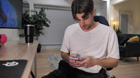 Peter Parker online show from November 3, 11:06 pm