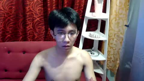 cute vir online show from July 28, 3:32 pm