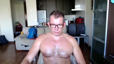 Snapshot of pg19clp4191zm chatting on September 25, 3:00 pm Alex  online show from September 25, 3:00 pm