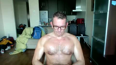 Snapshot of pg19clp4191zm chatting on October 23, 2:20 pm Alex  online show from October 23, 2:20 pm