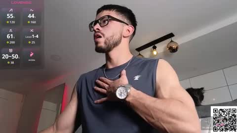 phantom_bigger1 online show from February 12, 9:43 pm