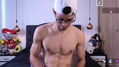 phantom_bigger1 online show from January 21, 3:06 pm