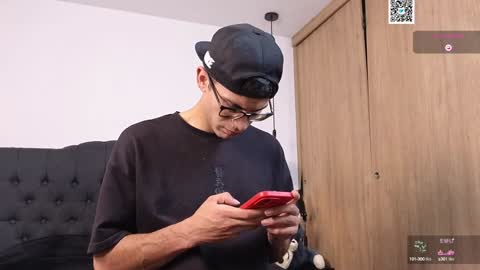 phantom_bigger1 online show from January 10, 3:16 pm