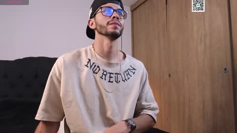 phantom_bigger1 online show from January 8, 11:43 am