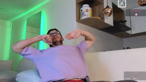 phantom_bigger1 online show from February 25, 11:41 am