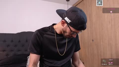 phantom_bigger1 online show from January 7, 1:54 pm