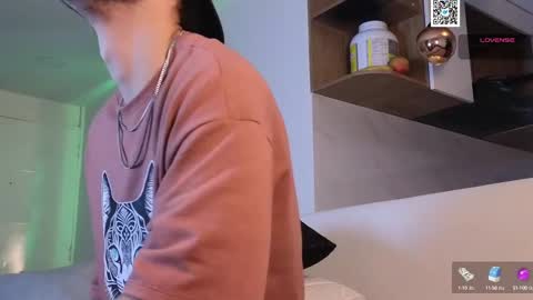 phantom_bigger1 online show from February 21, 11:33 am