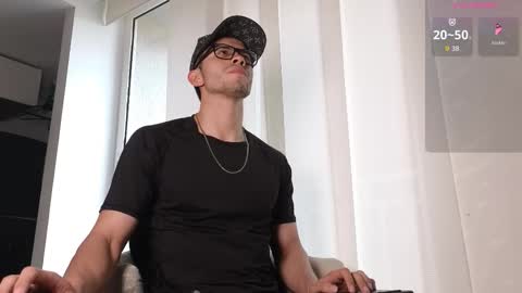 phantom_bigger1 online show from September 13, 1:45 pm