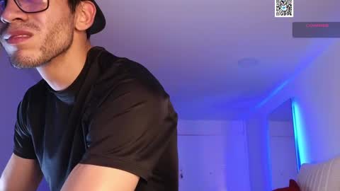 phantom_bigger1 online show from February 20, 1:36 am