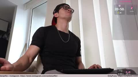 phantom_bigger1 online show from October 6, 1:05 pm