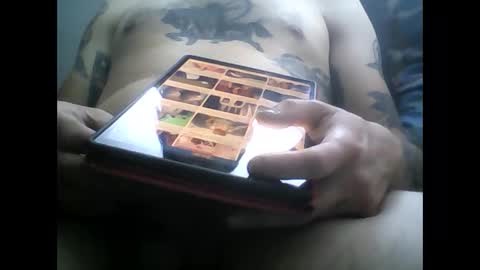 Snapshot of philipe777 chatting on December 10, 5:17 am philipe777 online show from December 10, 5:17 am