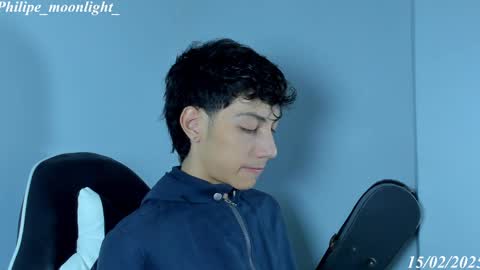 Phil.   INDEPENDENT MODEL online show from February 15, 8:33 am