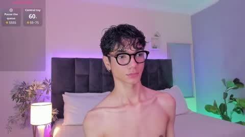 Phillip online show from December 14, 12:17 am