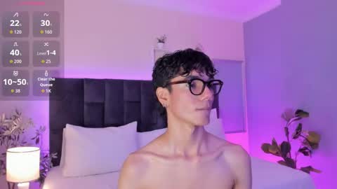 Phillip online show from November 20, 11:03 pm