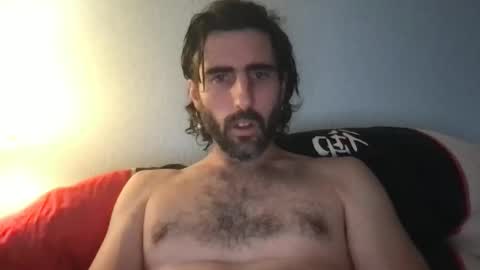 Snapshot of philllaroche chatting on October 31, 1:58 pm Phill online show from October 31, 1:58 pm