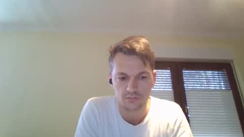 Snapshot of piercingsxxx chatting on December 13, 9:36 am piercingsxxx online show from December 13, 9:36 am