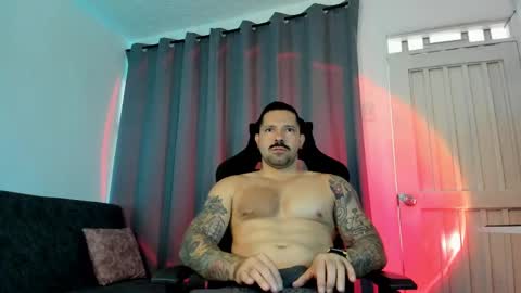 Snapshot of pierrevidal chatting on October 22, 1:37 pm Pierre online show from October 22, 1:37 pm