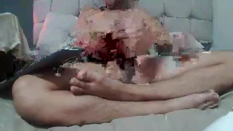 Snapshot of pieslatinos chatting on September 10, 4:00 am pieslatinos online show from September 10, 4:00 am