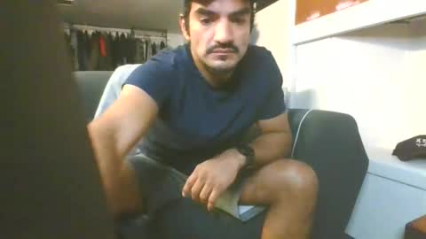 piggybottom299 online show from November 13, 5:34 am