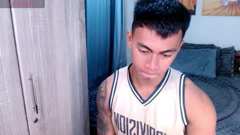 ethan online show from April 5, 2:19 am