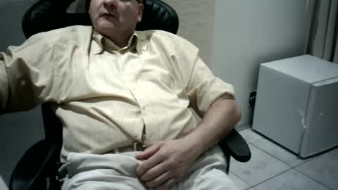 piovesanes online show from February 10, 8:42 pm