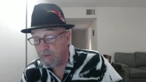 Snapshot of pipewizard chatting on September 11, 11:26 pm pipewizard online show from September 11, 11:26 pm