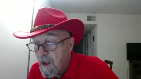 Snapshot of pipewizard chatting on March 3, 11:45 pm pipewizard online show from March 3, 11:45 pm