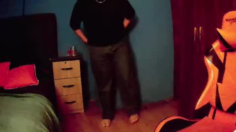 Snapshot of pisceslost chatting on September 19, 1:07 am pisceslost online show from September 19, 1:07 am