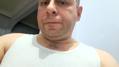 Snapshot of pixel53 chatting on January 10, 9:53 pm Gkay53 online show from January 10, 9:53 pm