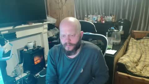 playboy_horny online show from April 18, 11:59 pm