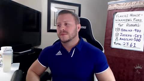 Snapshot of player2pawns chatting on February 12, 1:52 am Player online show from February 12, 1:52 am