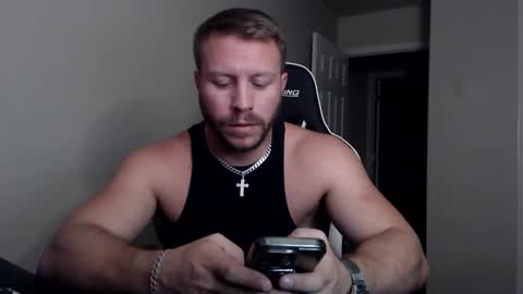 Snapshot of player2pawns chatting on October 3, 8:19 am Player online show from October 3, 8:19 am